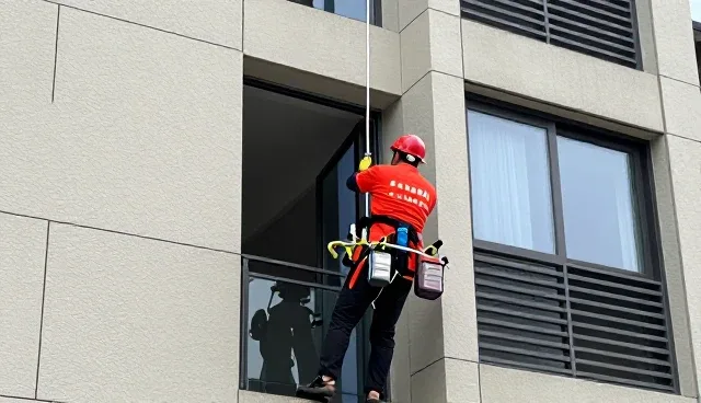 外墙清洗服务帮助用户创造更多价值